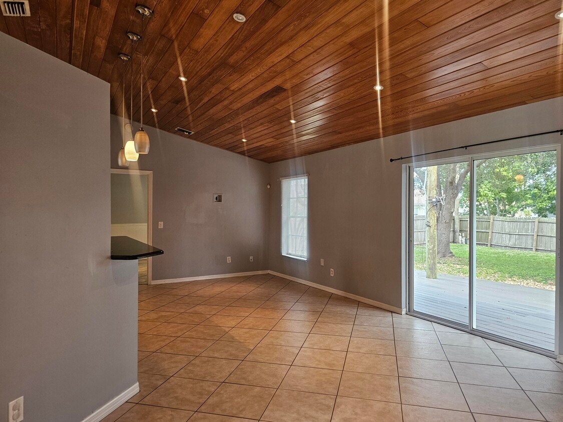 Foto principal - 4243 SW Utterback St