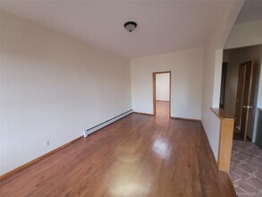 Building Photo - 433 Jerome St