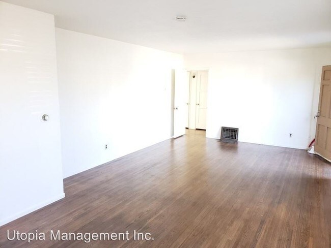 Building Photo - 3 br, 2 bath House - 4254 E. Overlook Drive