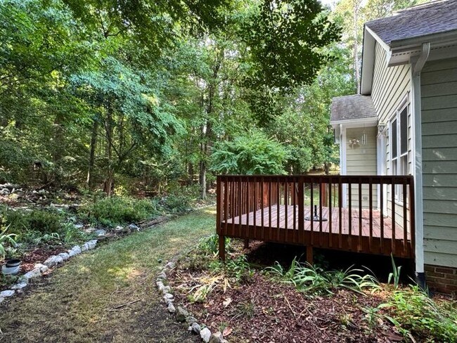 Foto del edificio - 4909 Willowtree Ln