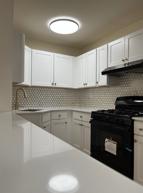 Building Photo - 22 Cottage Building Photo - 22 Cottage