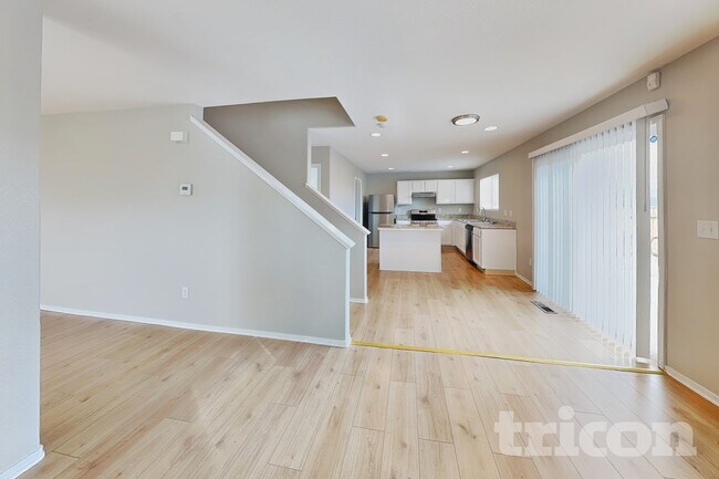 Foto del edificio - 9696 Canyon Meadows Dr