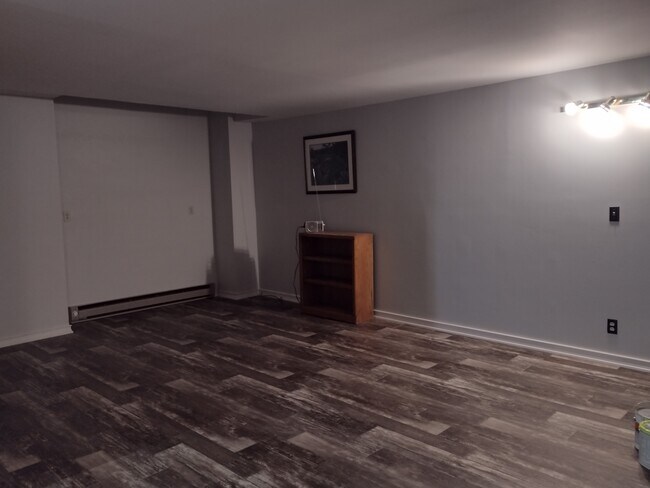 Foto del edificio - 204 E Callender St