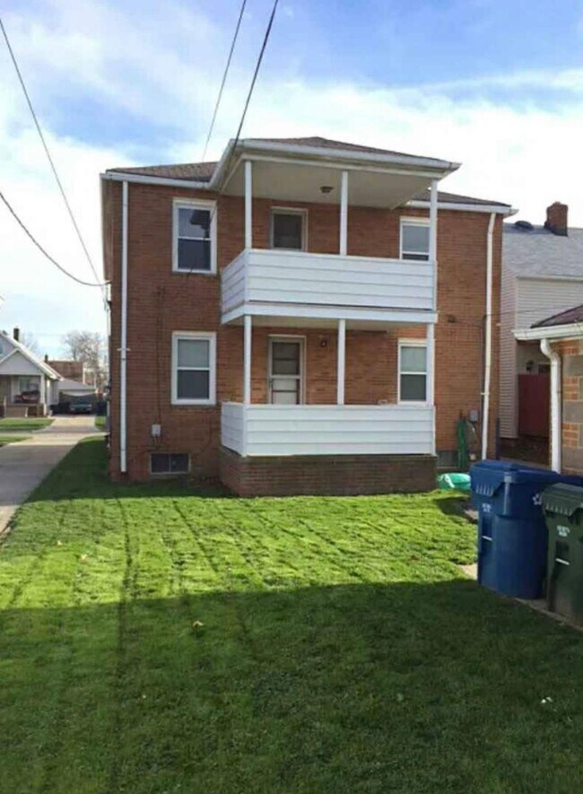 Foto del edificio - 6102 Orchard Ave