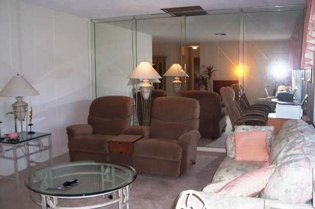 Building Photo - 1414 Juddale St E