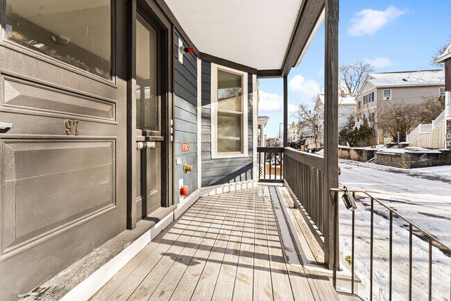 Building Photo - 97 Hillside St
