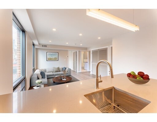 Foto del edificio - 244 Hanover St