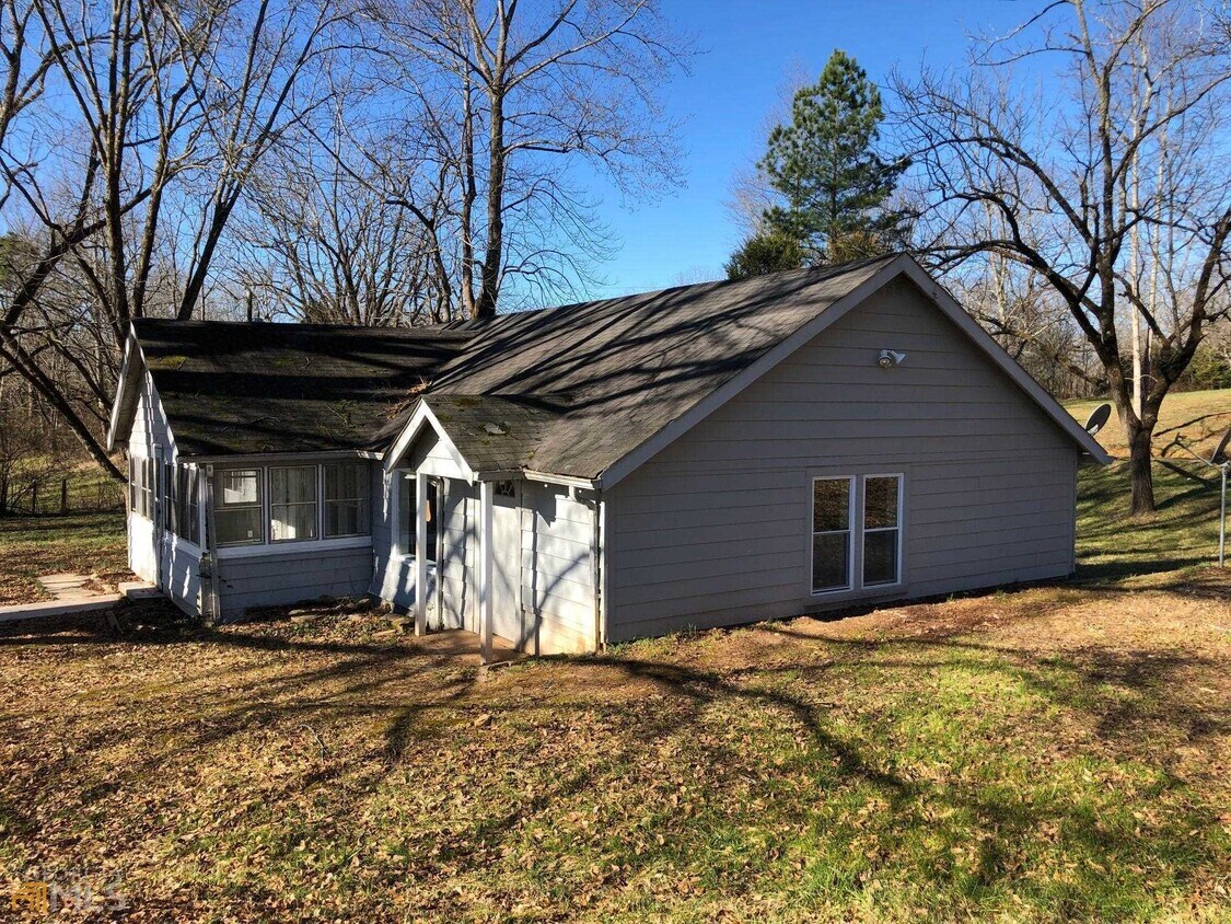 193 Leonard Pruitt Rd, Dahlonega, GA 30533 House Rental in Dahlonega