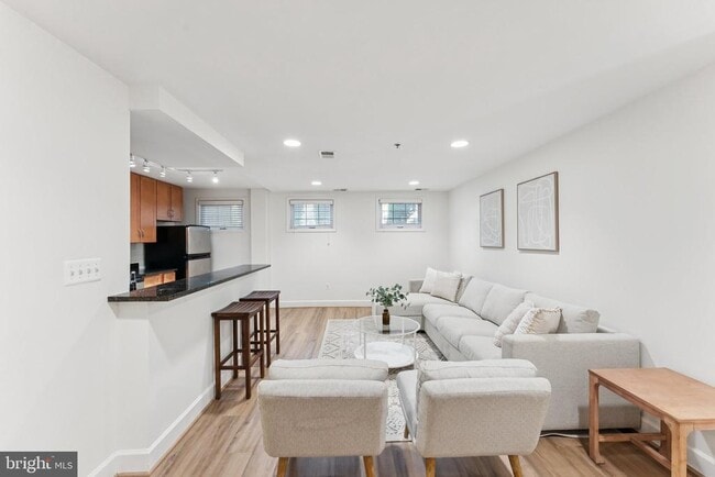 Foto del edificio - 610 Bashford Ln