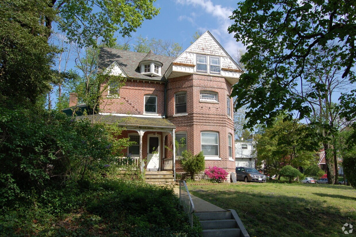 449 S Orange St, Media, PA 19063 Apartments in Media, PA