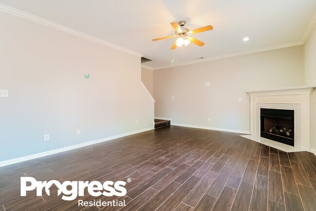 Foto del edificio - 1212 Braemar Highland Dr