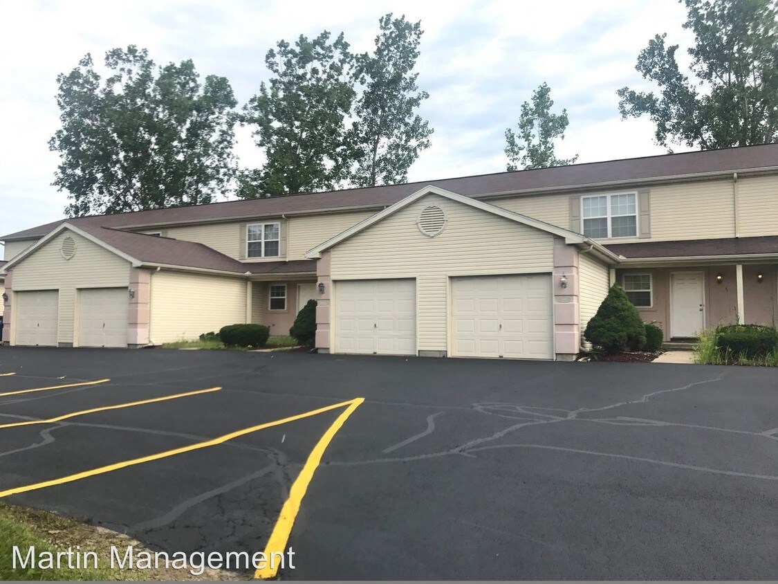 Foto principal - 1125-1137 Hilltop Ln