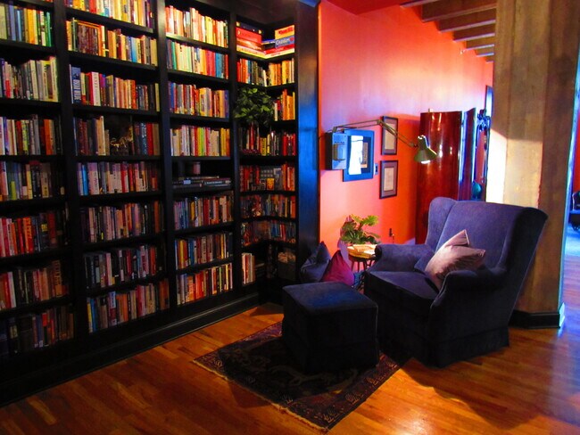 Foto del edificio - 90 Fairlie St NW