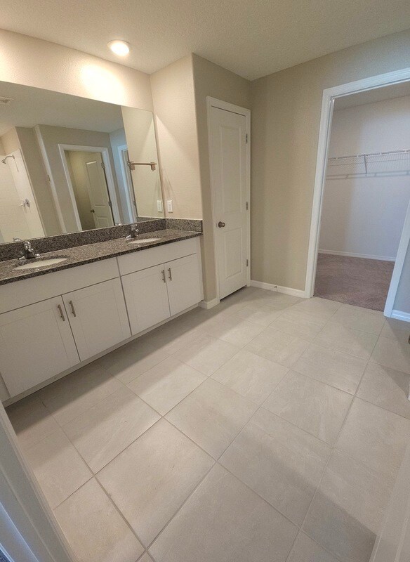 Foto del edificio - 13079 SW 43rd Ave Rd