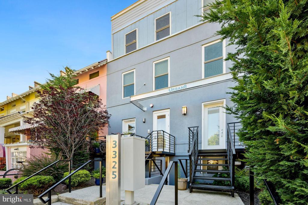 Foto principal - 3325 11th St NW