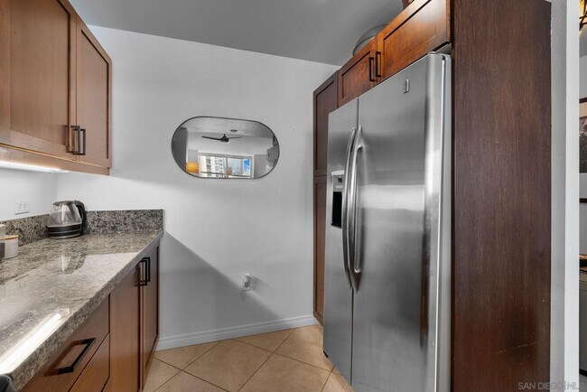 Building Photo - 530 K St