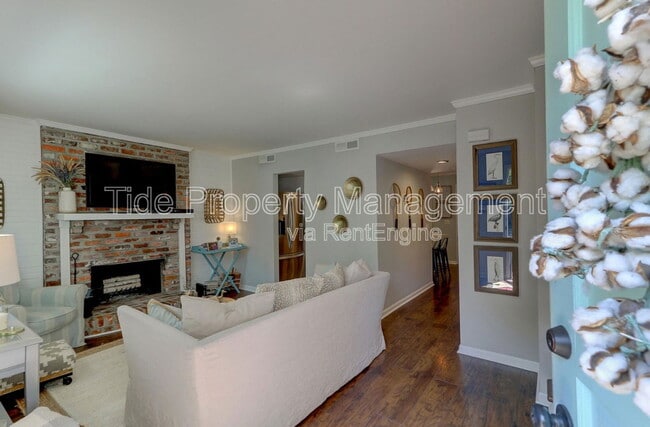 Foto del edificio - 734 Inlet Dr