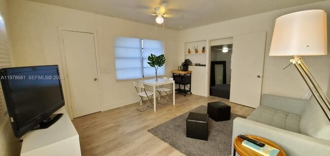 Building Photo - 275 NW 46th St