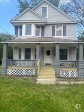 Building Photo - 8205 Laumar Ave