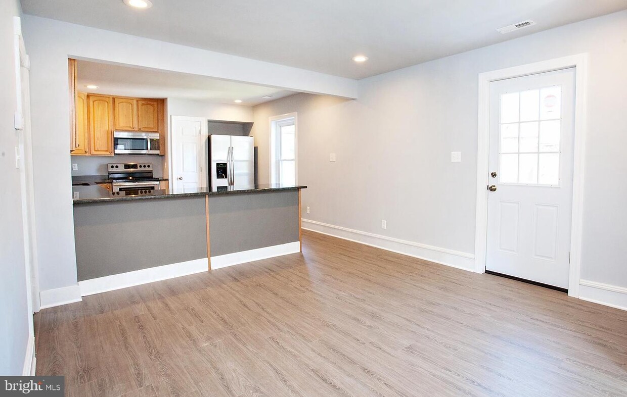 Foto principal - 45 Hillside Ave