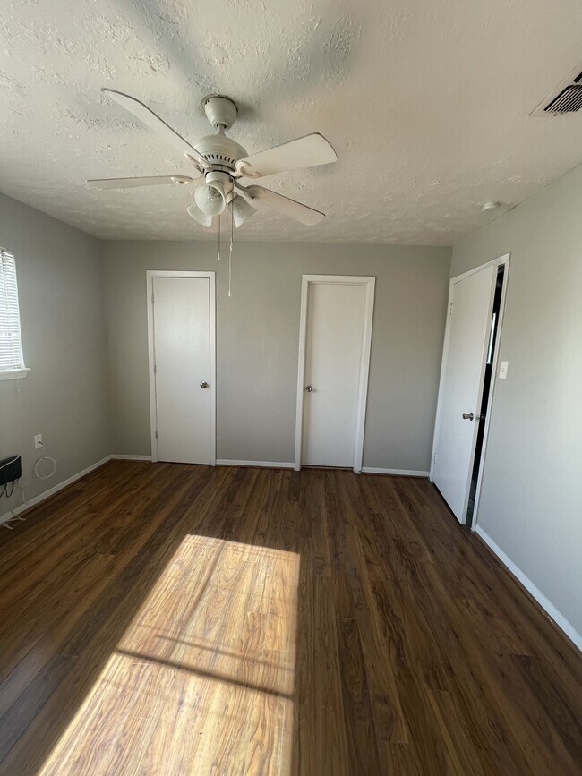 1014 E 23rd St Unit 3, Bryan, TX 77803 Apartments in Bryan, TX