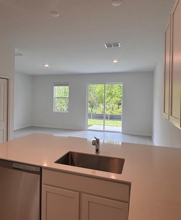 Building Photo - 2769 Skyline Lp
