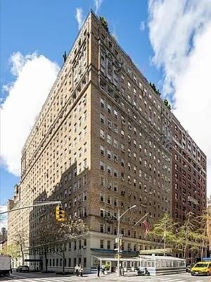 Foto del edificio - 24 Fifth Avenue
