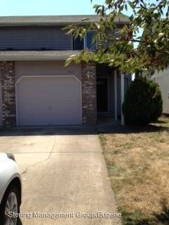 Building Photo - 2703-2703 S Cloverleaf Loop