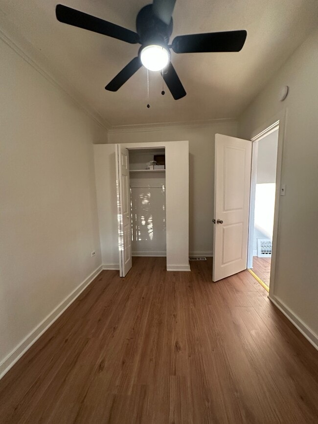 Building Photo - Spacious 4BR/1BA Chicago Brick Home – Fenced Backyard