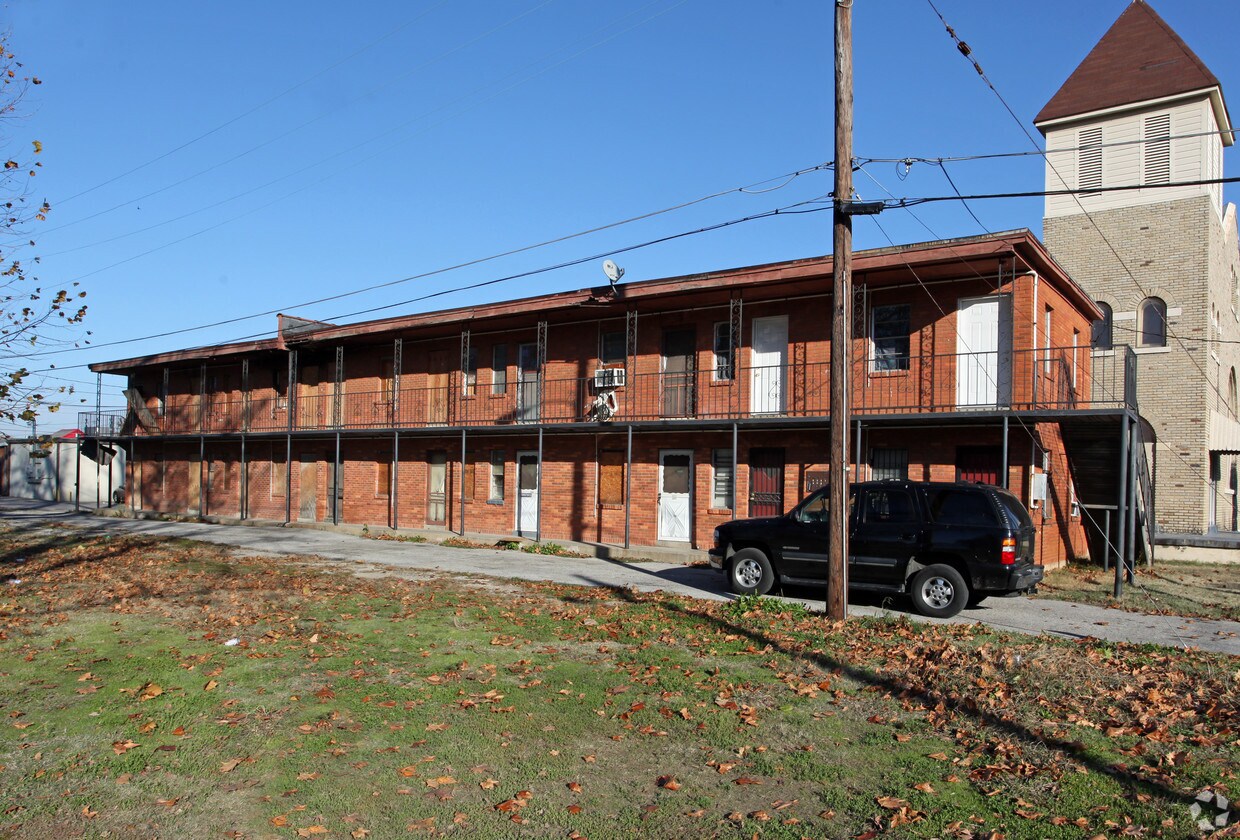 1328 William Fields Ave, Memphis, TN 38104 Apartments in Memphis, TN