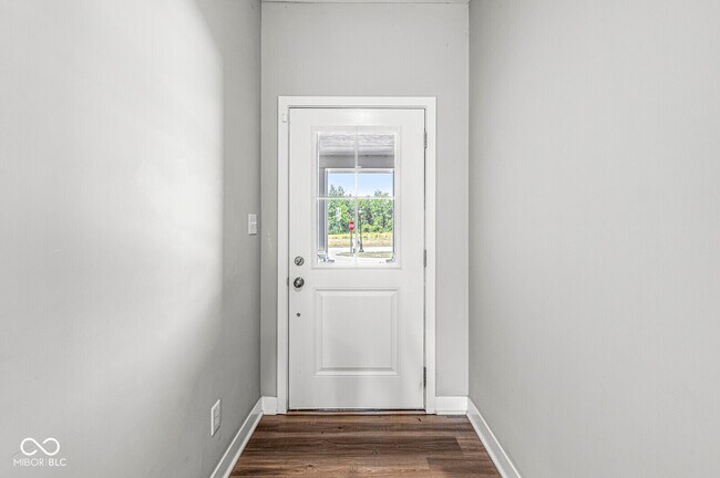 Foto del edificio - 5043 Maddox Ln