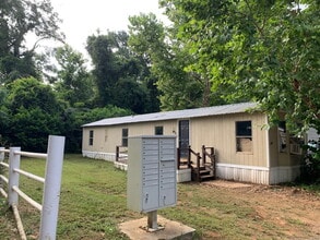 Building Photo - 109 Tallie Ct