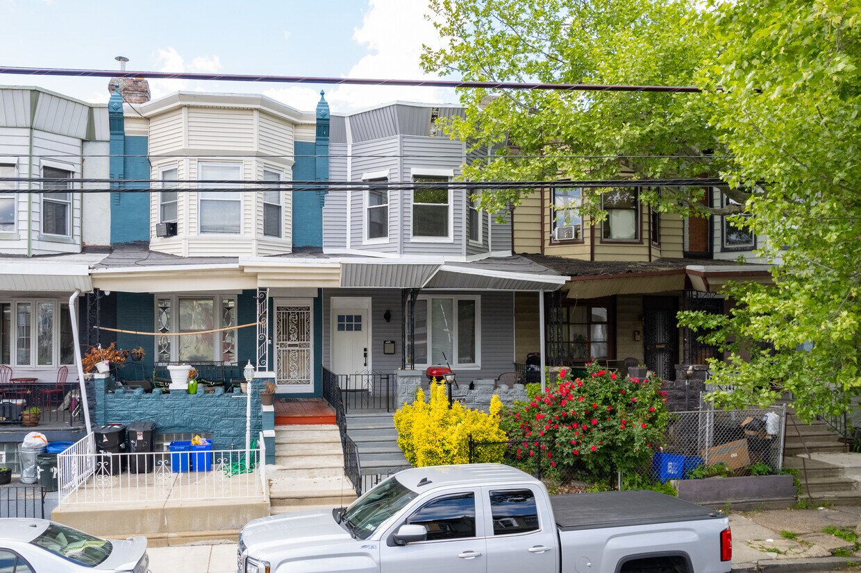 Primary Photo - 714 S 55th St