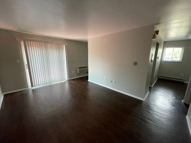 Foto del edificio - 2344 Glenheath Dr
