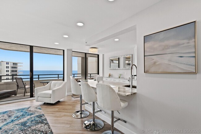 Foto del edificio - 3560 S Ocean Blvd