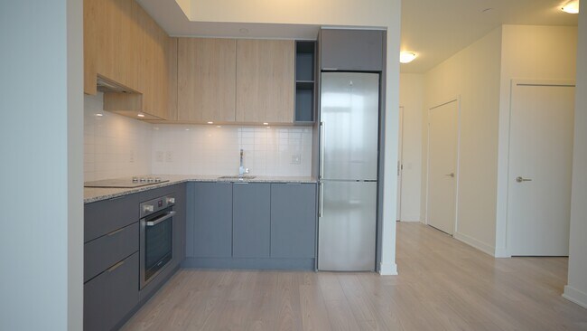 Building Photo - 120-1120 Parliament St