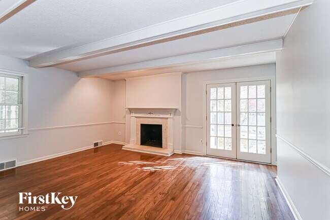 Building Photo - 2794 Fox Creek Dr