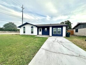 Building Photo - 1322 Shorecrest Dr