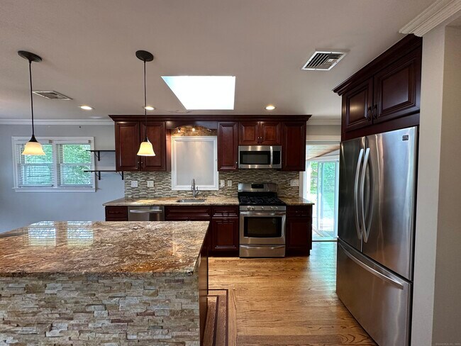 Building Photo - 6 Tarinelli Cir