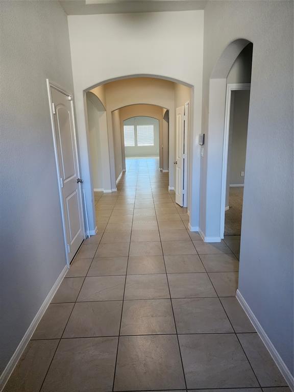 Building Photo - 24223 Via Vitani Dr