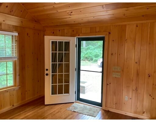 Foto del edificio - 101 Buttonwood Ln
