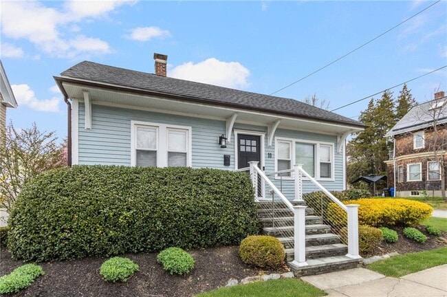 Foto del edificio - 11 Eustis Ave