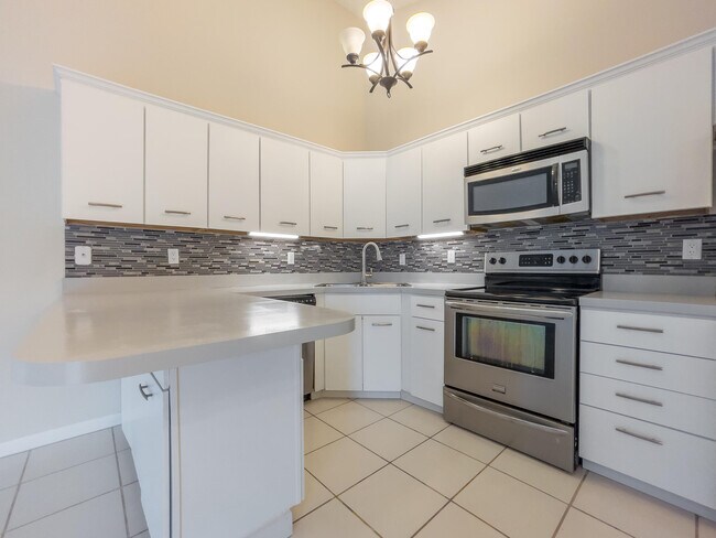 Foto del edificio - 9730 Boca Gardens Pkwy