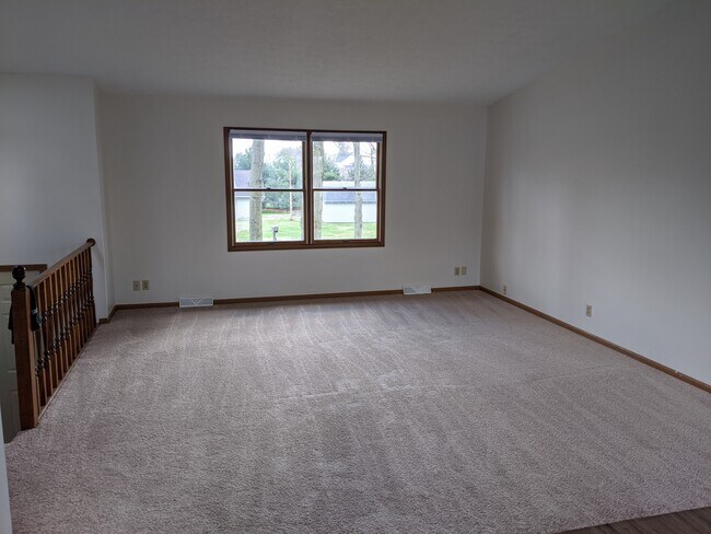 Sala de estar_Vista a - 3027 Pleasant St NW