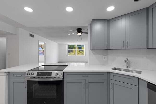 Foto del edificio - 1424 SE 15th St