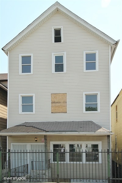 Primary Photo - 9011 S Brandon Ave