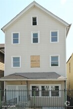 Building Photo - 9011 S Brandon Ave