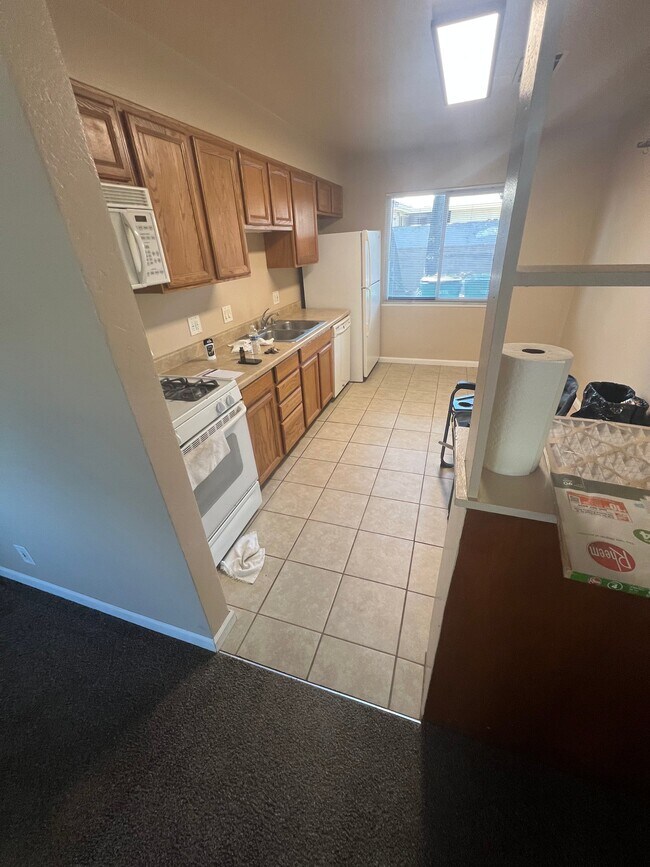 Foto del edificio - 2108 W Mendocino Ave