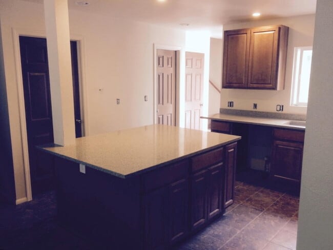 Brand new build in 2015 - 2907 Riverside Dr