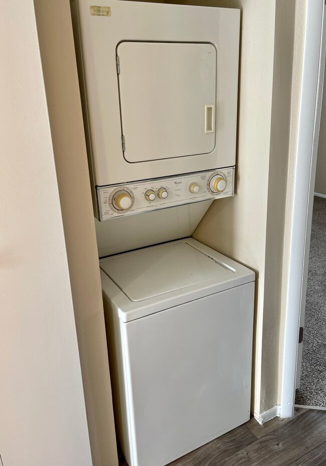 Spruce Washer/Dryer Location - Thornhill Apartments